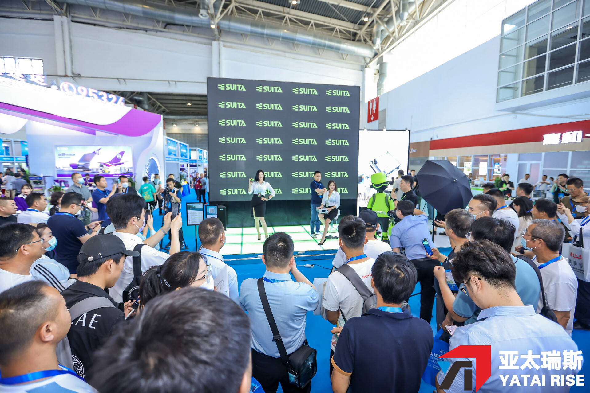 探讨新能源汽车工业与充电技术成果2024北京新能源汽车技术与充电桩展览会(图2) 探讨新能源汽车工业与充电技术成果2024北京新能源汽车技术与充电桩展览会(图2)