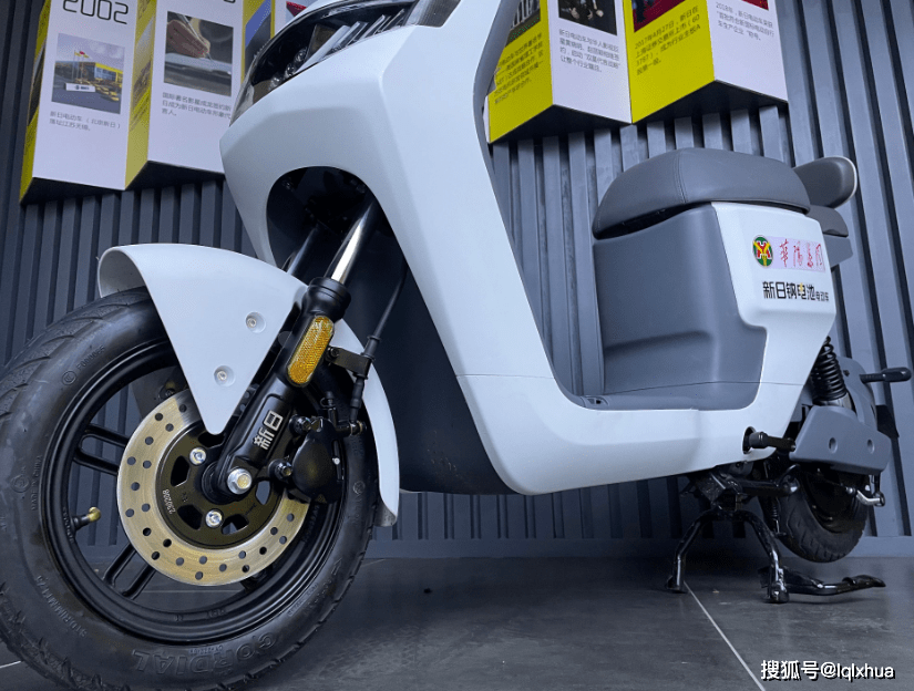 雅迪、台铃发布钠电池电动车(图5) 雅迪、台铃发布钠电池电动车(图5)