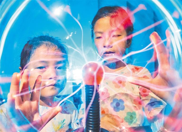 科技之光——2024年全国科技活动周掠影(图2) 科技之光——2024年全国科技活动周掠影(图2)