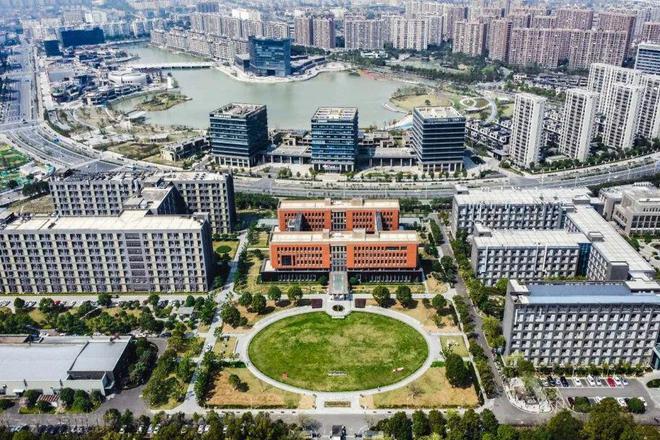 中国科学院宁波材料所2024年“梦启甬城心动科苑”大学生暑期夏令营营员招募通知(图1) 中国科学院宁波材料所2024年“梦启甬城心动科苑”大学生暑期夏令营营员招募通知(图1)